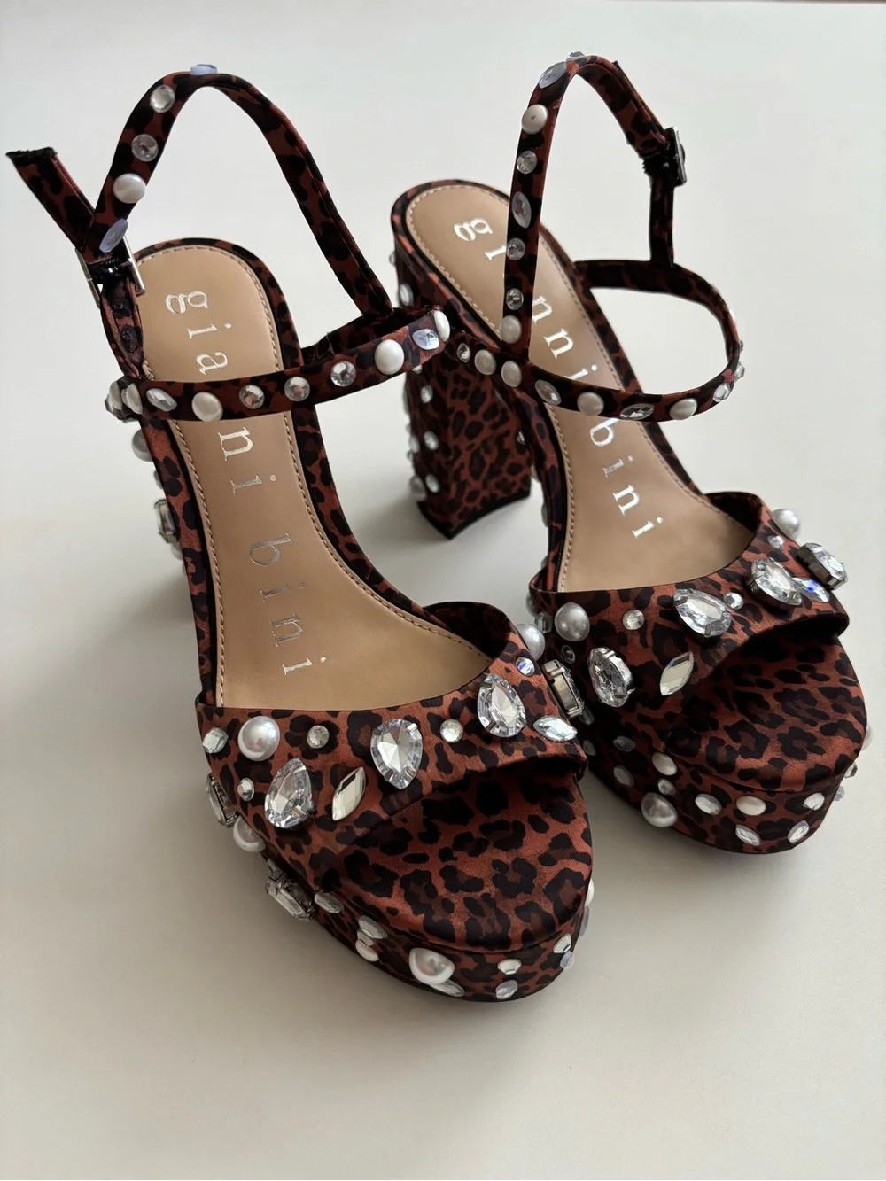 Gianni Bini Platform Calvan Leopard Rhinestone Jewel Faux Pearl New Shoes Heels